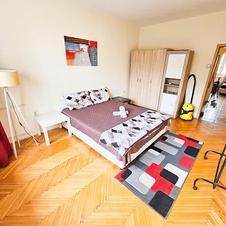 Central Apartments Skopje Апартаменты